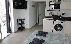 Begonia City Center Apartment 230 By Namaste Elite